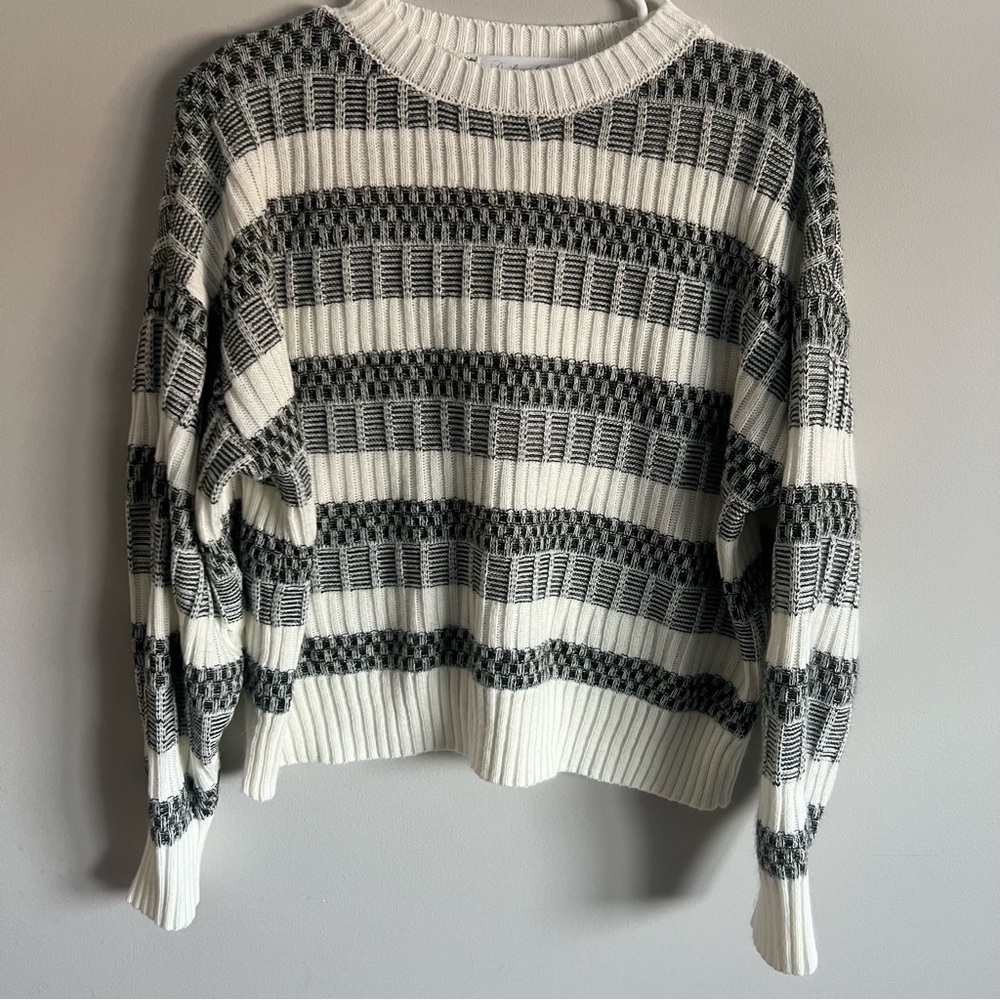 Striped Hunter Green and White Sweater, Size Medium